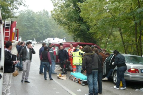incidente_stradale_13102010_2.JPG
