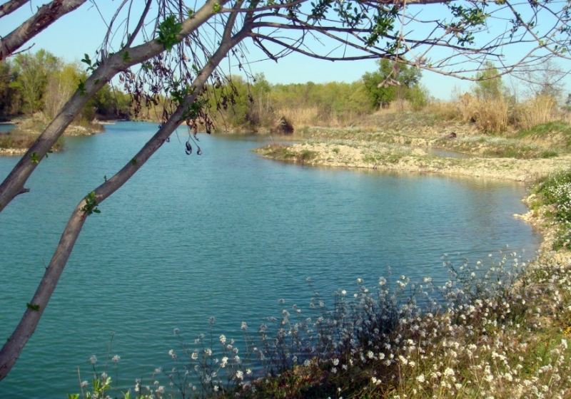 Vista del lago di Serranella.