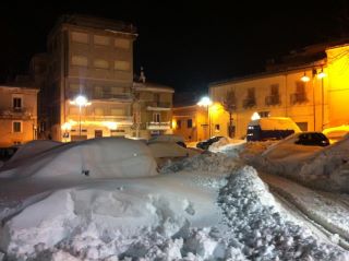 Vista notturna di Largo Garibaldi