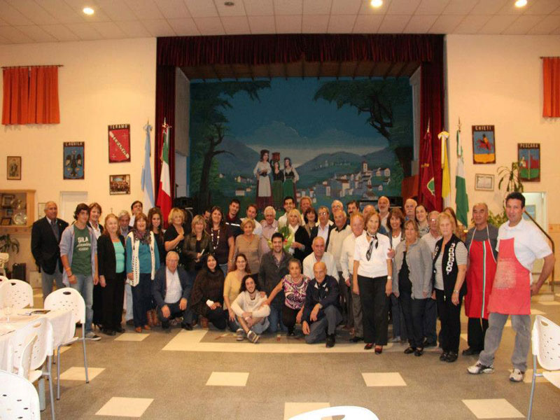 Associaz-abruzzesi-Argentina.jpg